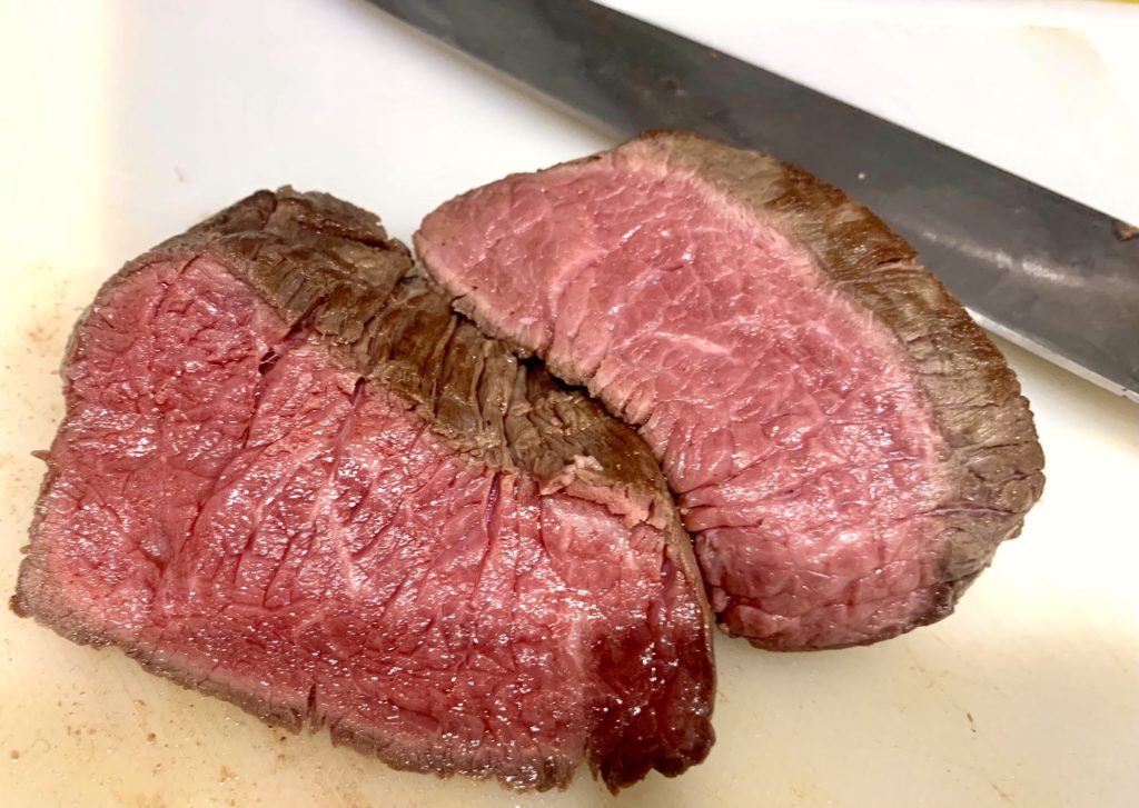 赤身肉をレモンに漬け込むと何が変わるのか